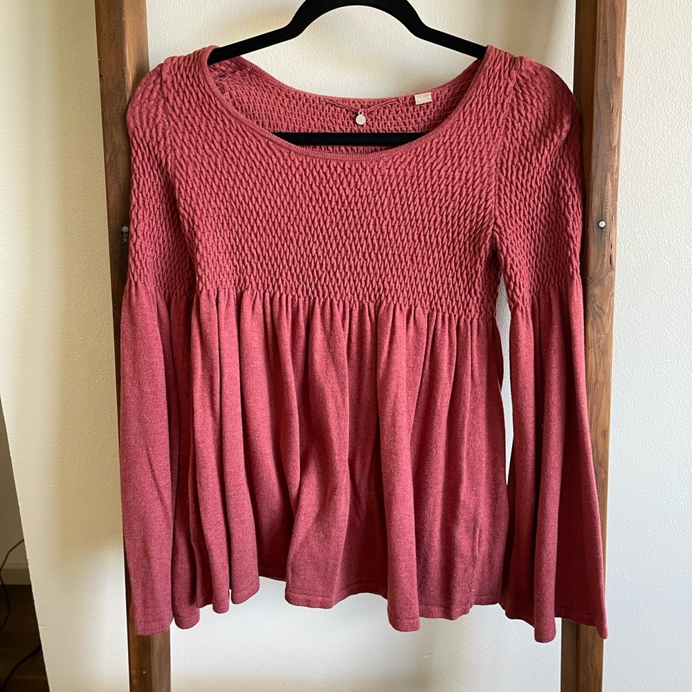 American Eagle Women's Size S Smocked Red Top for Spring and Fall